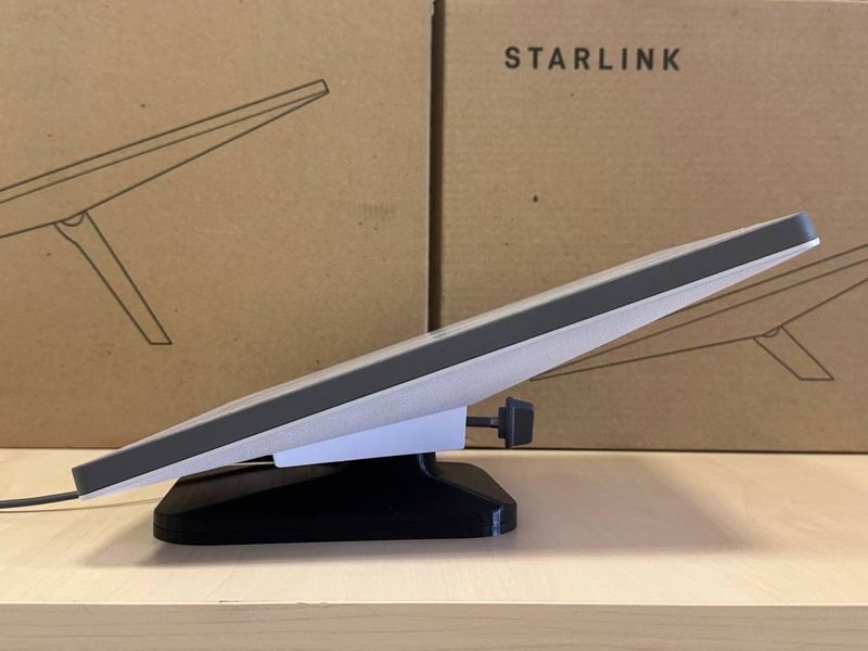 Адаптер для Starlink Mini в салон авто на самоклеючій основі, та кабелем 3 м Interior фото